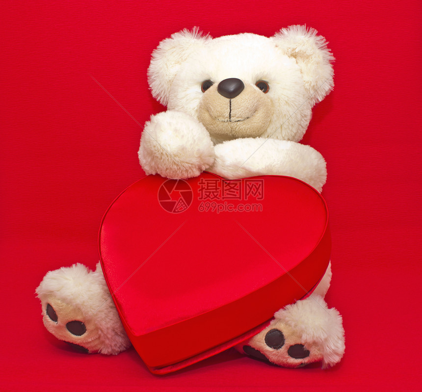 玩具熊心形礼盒图片