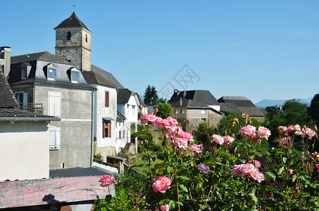 古镇拍摄于法国巴斯克地区图片