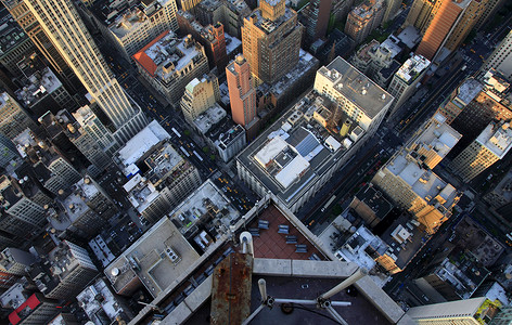 与帝国和摩天大楼的空中观察纽约图片