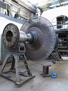 发电厂维修过程中的发电机蒸汽轮机图片