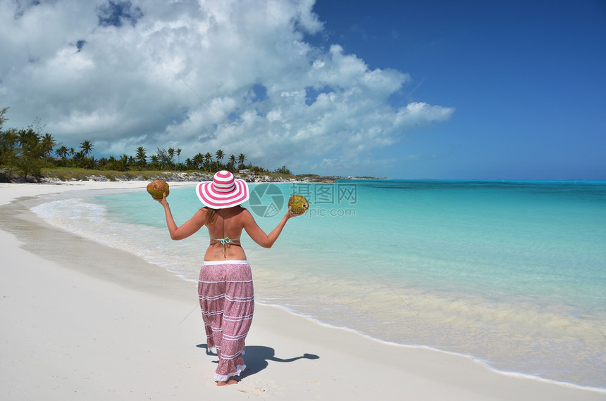 在巴哈马小Exuma海滩上图片