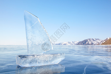 冬季贝加尔湖上由冰图片