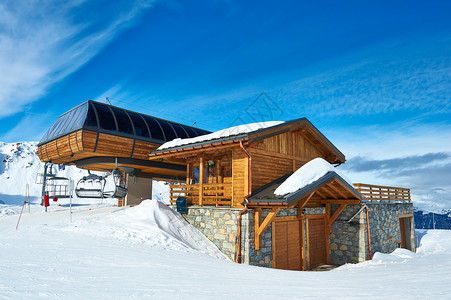 冬季法国阿尔卑斯山梅里贝尔山图片