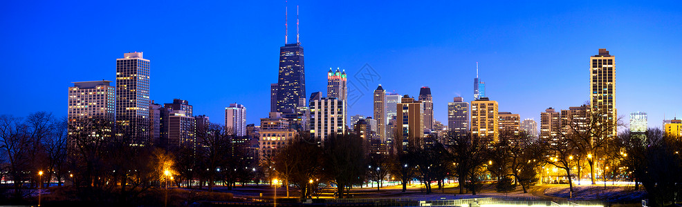 芝加哥天线全天候美国IL黄昏图片