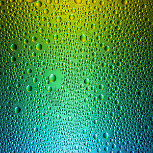 带梯度封存雨滴的多层水滴在玻璃磁盘浸泡时会产生纳米效应图片