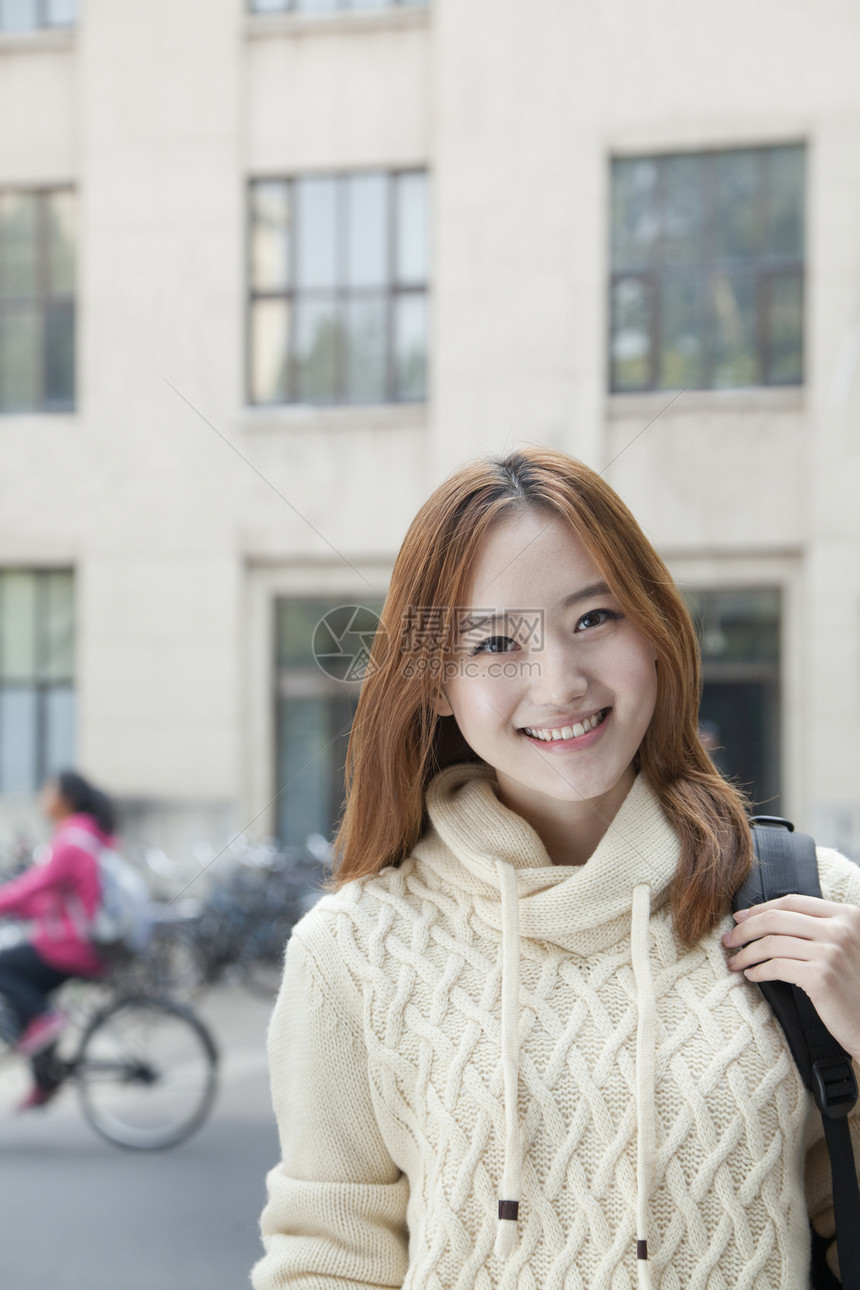 青年学生图片