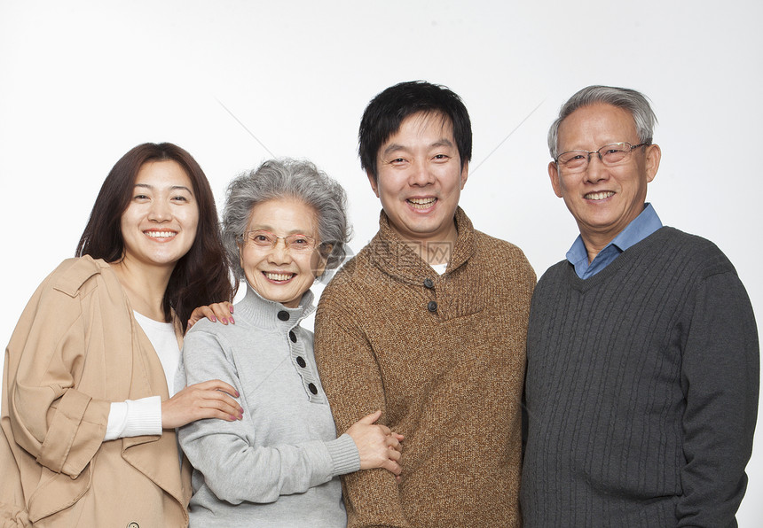 多代人家庭肖像在白色图片