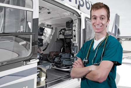 人医和机动驾驶救护车通常图片