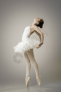 芭蕾舞演员在芭蕾舞姿的肖像图片