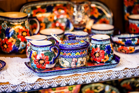 传统抛光市场中的彩色陶瓷图片
