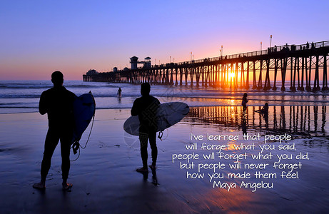 加利福尼亚州欧申赛德日落时的冲浪者以下引用我知道人们会忘记你说过的话图片