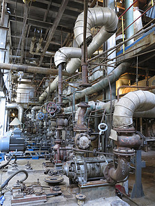 发电厂维修期间驱动工业水泵的电动机图片