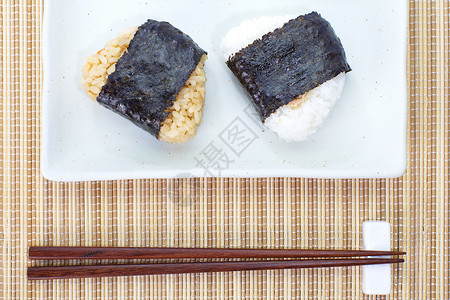 日本料理饭团用筷子图片