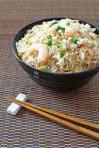 虾炒米饭图片