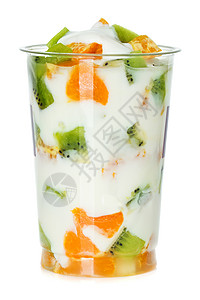 玻璃杯中的水果酸奶图片