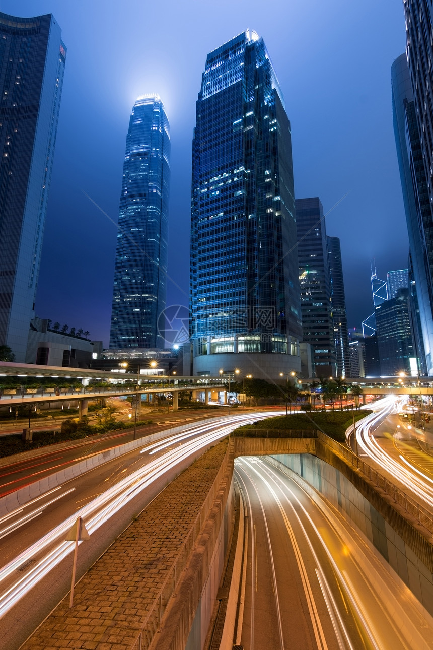 香港的市内夜景车动灯光模图片