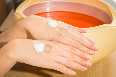 美容院的水疗修指甲程序图片