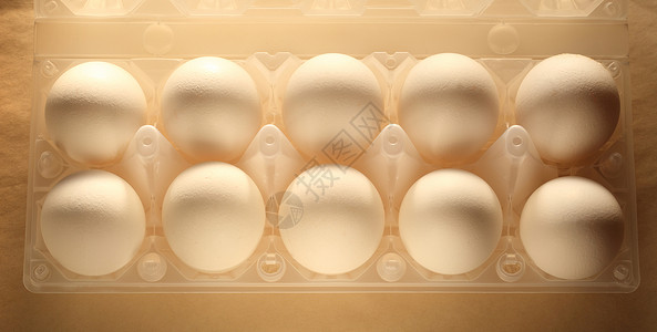 包装中的生白鸡蛋图片
