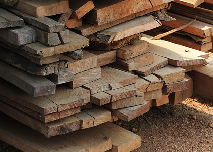 木工业用木板堆图片