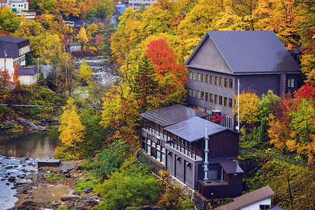 秋季的日本北海道定山溪图片