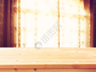 空木制桌和窗光背景浅背景过图片