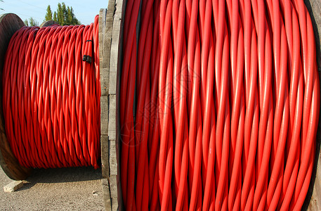 高压电源缆的巨型电线圈电力公图片
