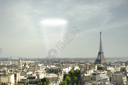 巴黎城上空有不明图片