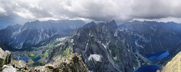 在波兰最高的山塔特拉山脉徒步旅行图片