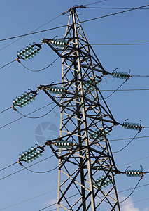 电站高压电缆巨塔图片