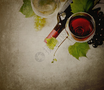 带纹理背景的红白葡萄酒杯图片