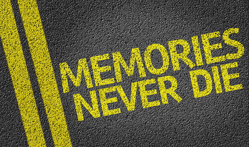 回忆永不死写在道路背景上背景图片