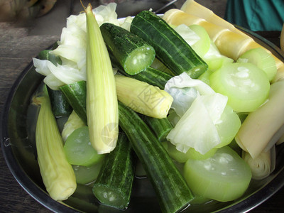 煮熟蔬菜图片