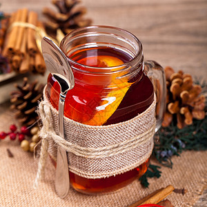 圣诞热茶加橙子和香料图片