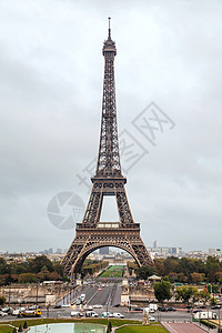 早上在法国巴黎的埃菲尔铁塔图片