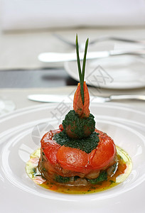奢华餐厅的蔬菜创意食品在图片