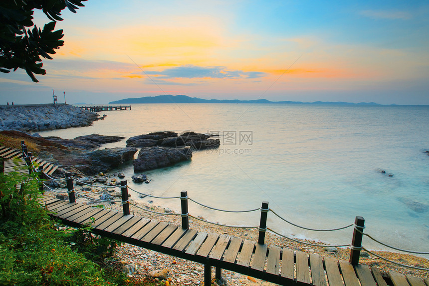 晨光照耀着泰国东赖贡海洋公园的清晨图片