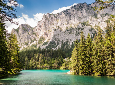 山地景观和绿宝石湖Gruener图片