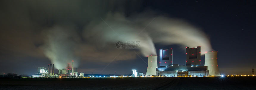 两座灯光发电厂在夜里全景带5D图片