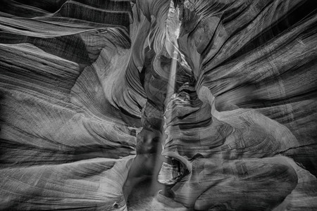 NavajoAntelope峡谷的黑色和白图片