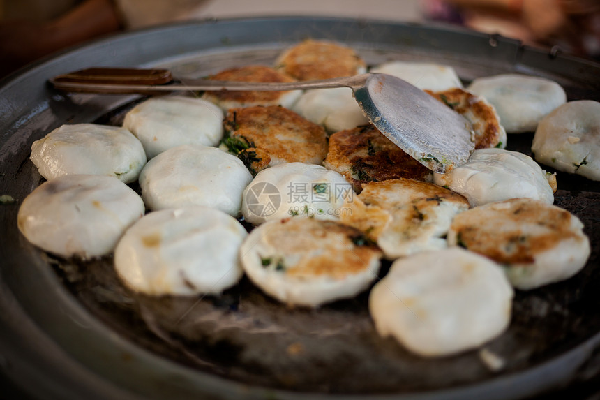 NumKachay烤面粉炸饼图片