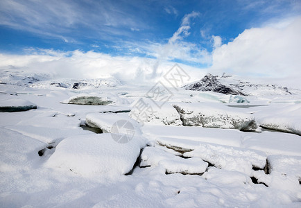 冰雪覆盖了冰岛Fjallsarlon冰川图片