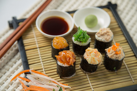日式美味寿司套餐图片