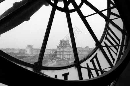 在法国巴黎MuseeduLouvre的Orsay博物馆黑色和白色图片