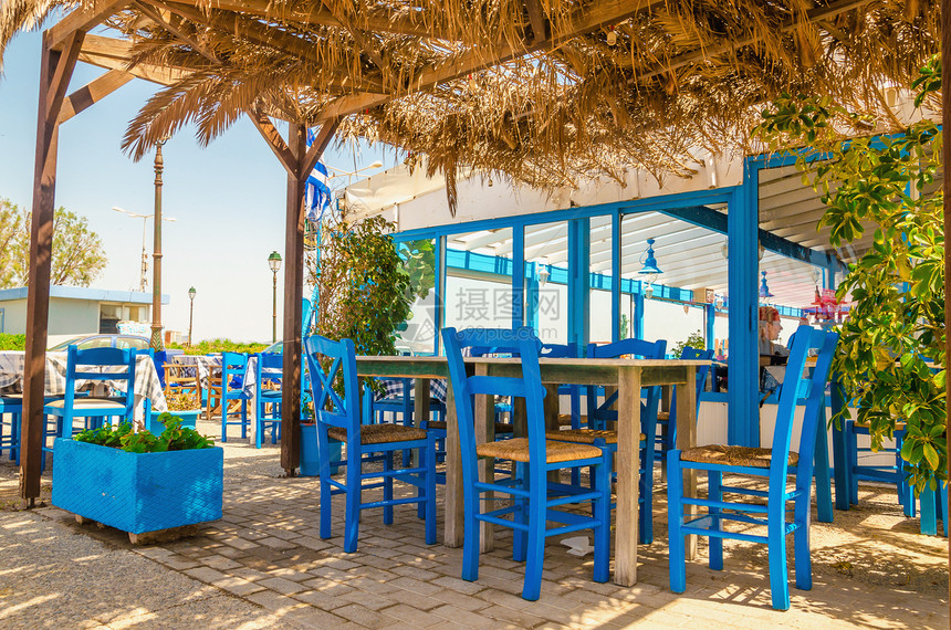 希腊科斯海滨滩上一家希腊餐厅图片