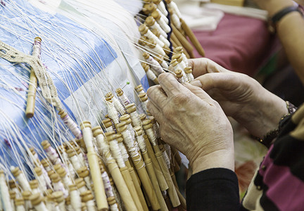 传统bbobbin蕾带妇女编织细图片
