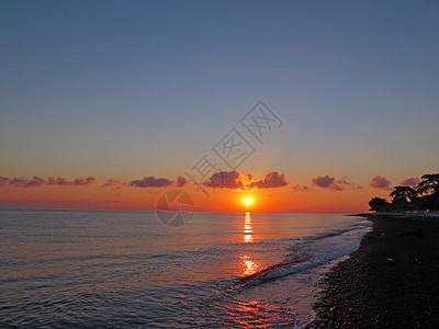 巴厘岛海上日落图片