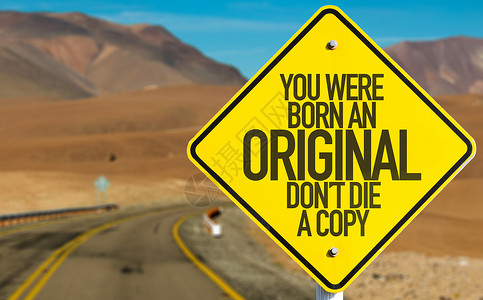 你出生在沙漠路上的图片