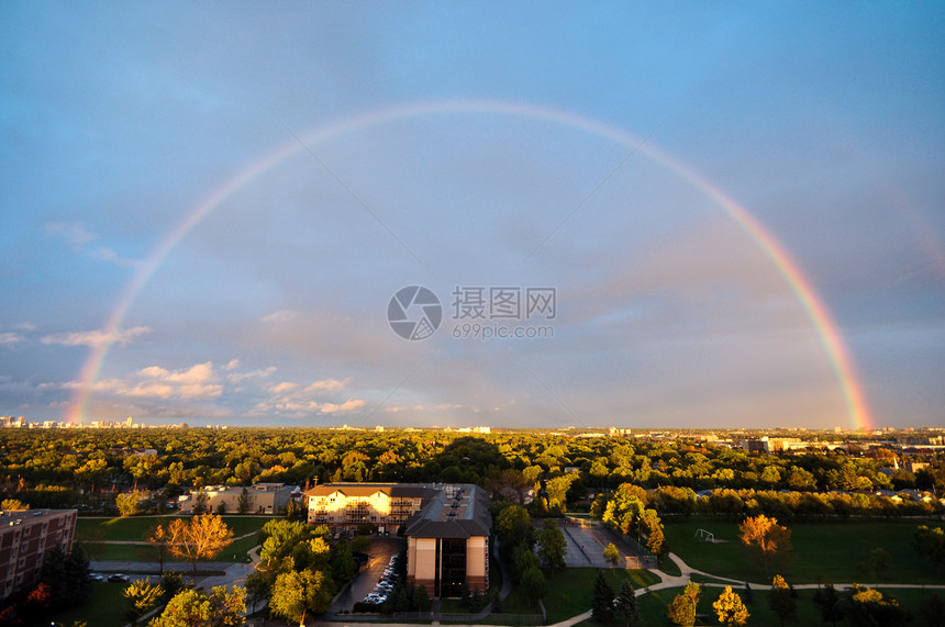 满彩的虹笼图片