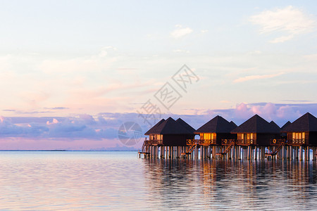 马尔代夫理想完美热带岛屿上的Bungaw图片