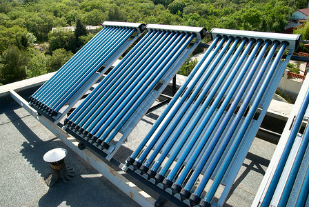 室内屋顶供暖系统用电的真空太图片